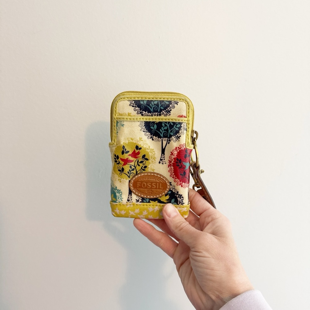 Fossil Wristlet